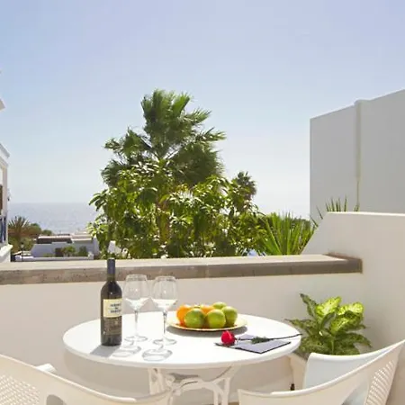 Marina Is A Beautiful 5 Bedroom In With Heated Pool * プエルト・カレロ