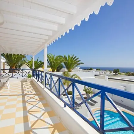 ヴィラ Marina Is A Beautiful 5 Bedroom In With Heated Pool